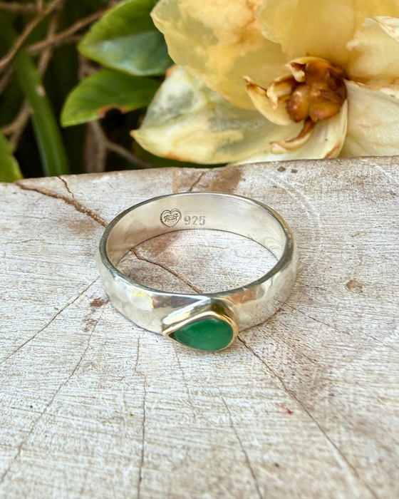 Tear Shaped Emerald set in 9ct Gold - Sterling Silver Band