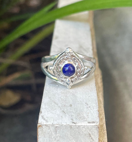 Round Lapis Lazuli Ring – Sterling Silver Split Band Gemstone Ring - Kathy Sayce Jewellery